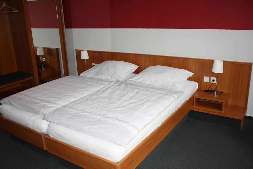 Energie17 Hotel Sarstedt Room photo